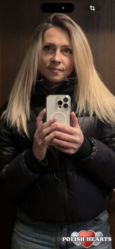 AloneLonely AloneLonely