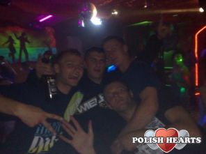 To ja pokazujacy double fingers ;]